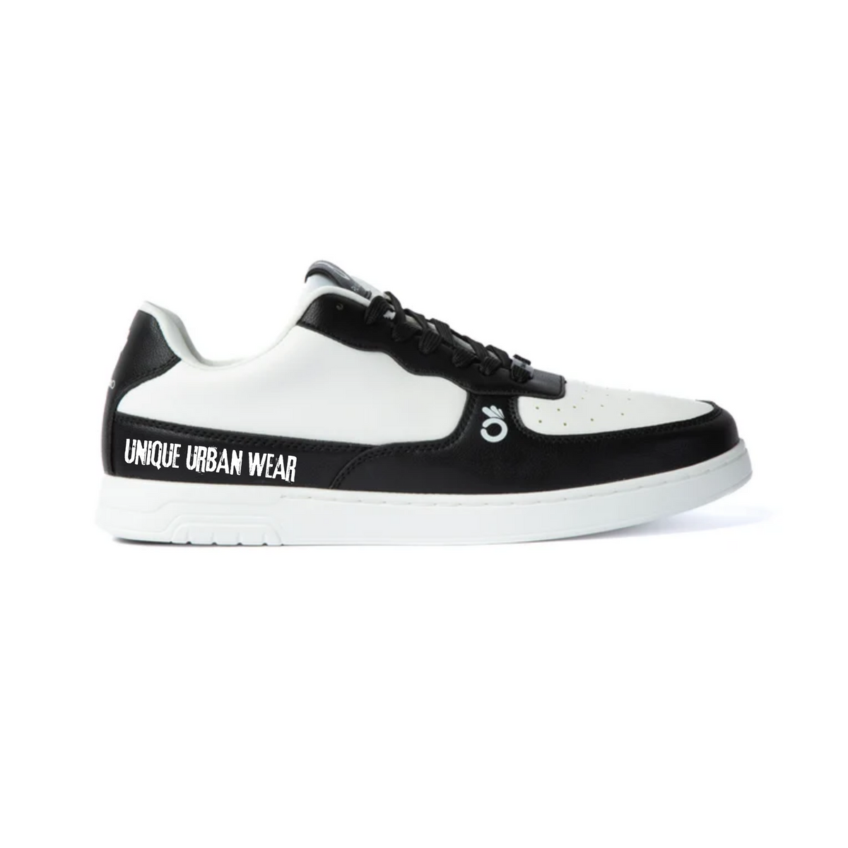 Unique Low panda, bianca e nera, con la scritta UNIQUE URBAN WEAR